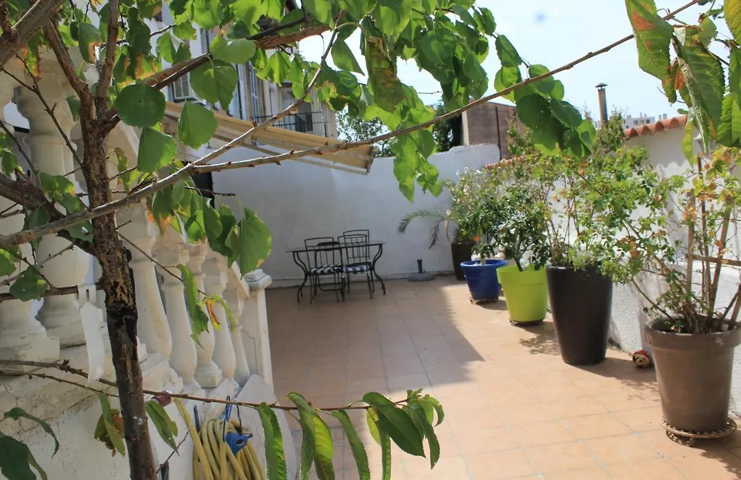 Maison, 2chambres, gde terrasse, prox SNCF, friche et Vieux Port-1