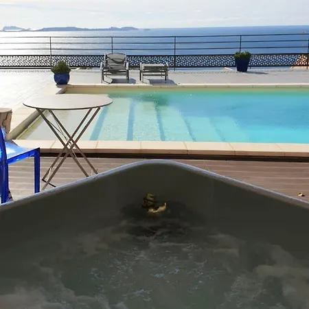 Les Suites Love 2 Spa Vue Mer Piscine-2
