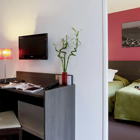 Aparthotel Adagio Access Marseille Saint Charles-3
