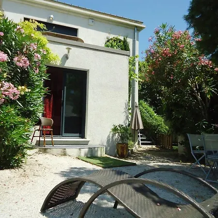 Pied à Terre en Ville-3